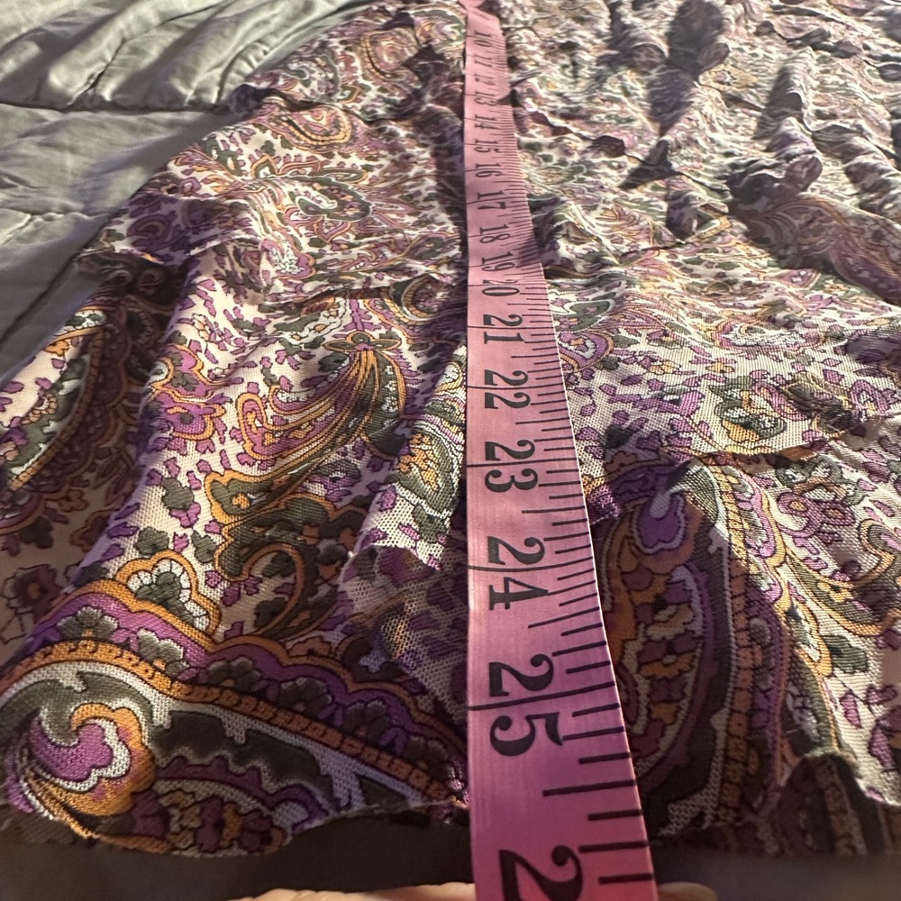 Roz & Ali Pink Paisley Ruffle Blouse - Picture 5 of 6